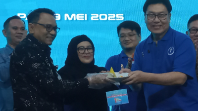 HUT ke-19 RS Keluarga Sehat Pati Lounching Hose AI