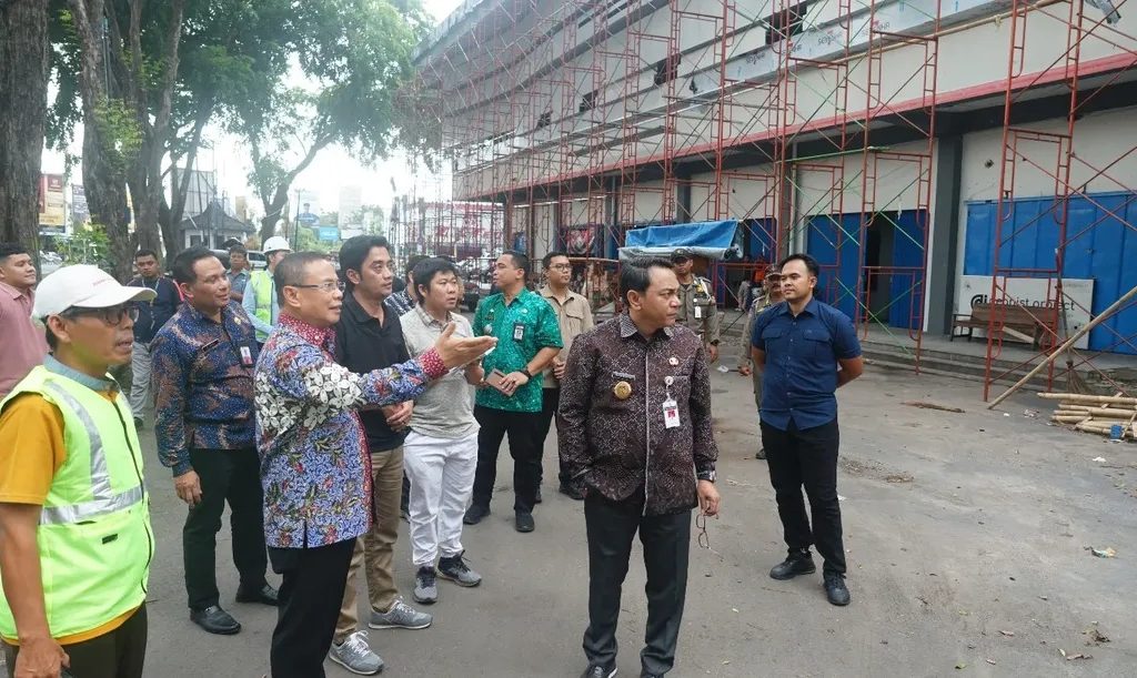 Bupati Pati, Sudewo, menegaskan komitmen Pemkab Pati untuk menjadikan Gedung Olahraga (GOR) Pesantenan (Portalljateng/Hil)