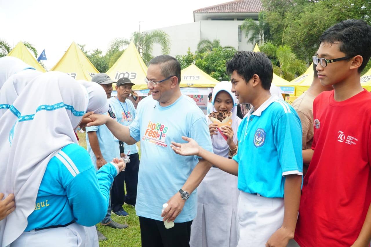Foto: Bupati Sudewo turut serta dalam acara peluncuran dan percepatan pembentukan Koperasi Desa (Kopdes) Merah Putih.(Portalljateng/Hil)
