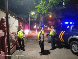 Foto: Polsek Kaliwungu amankan ODGJ meresahkan warga Mijen Kudus.(Portalljateng/Hil)