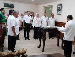Foto: Bupati Pati Sudewo, lanti dan pengambilan sumpah jabatan kelima kepala dinas.(Portalljateng/Hil)