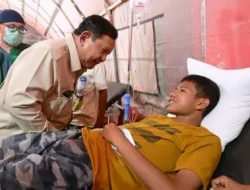 Prabowo Subianto Tinjau Aceh Tamiang Pasca Banjir Sapa Warga & Pastikan Bantuan