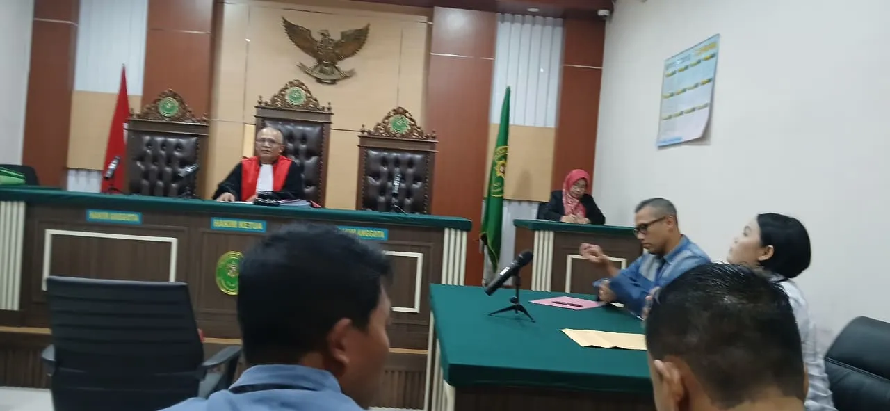 Foto: Sidang Praperadilan Heri Setiawan dan Satpol Airud Juwana di Pengadilan Negeri (PN) Pati.