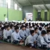 Foto: Pengajian Jumat Wage, MTs Negeri 1 Pati menghadirkan ulama dari Kudus.(Portalljateng/MTsN 1 Pat)